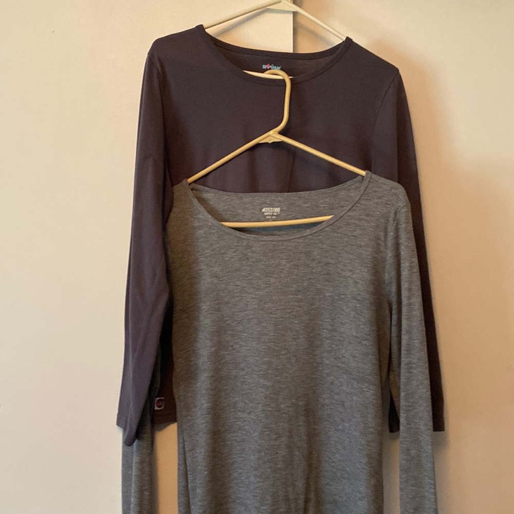 2 long sleeved cotton tops